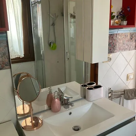 Calme, Vue Panoramique A 100 M Du Centre